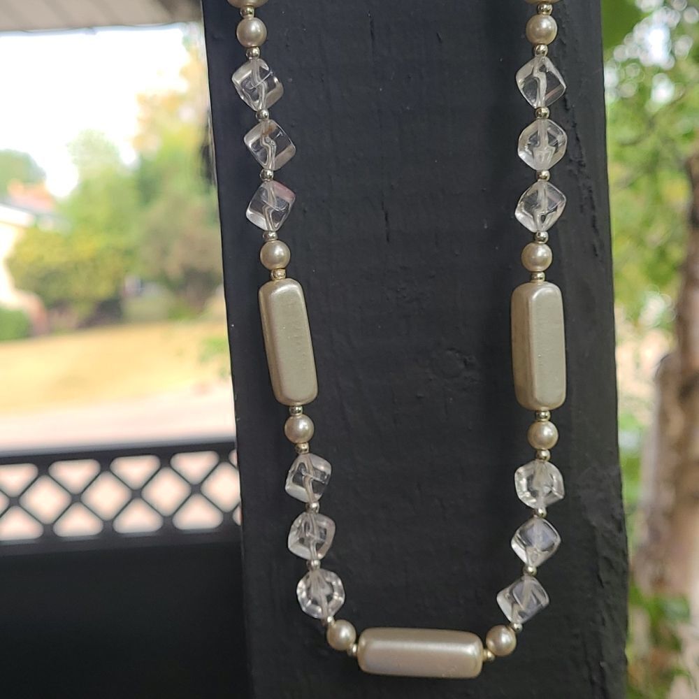 Vintage White Beaded Necklace  